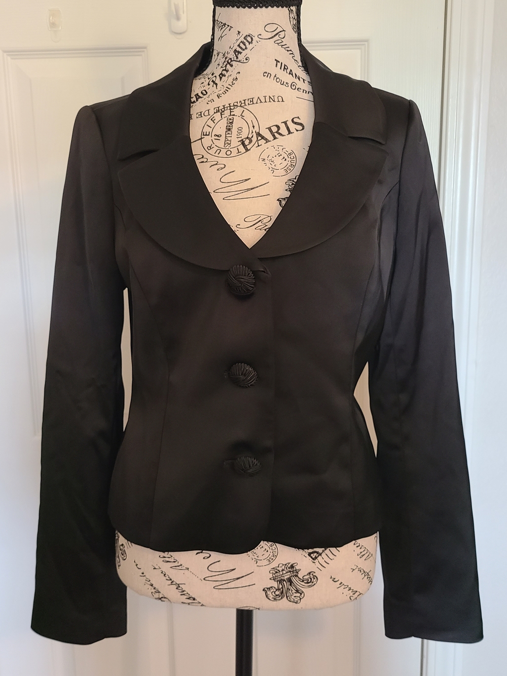 White House Black Market Black Satin Button-Front Blazer